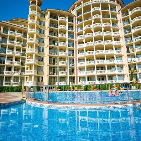 Andalucia Beach - Sea Viev Apartments Elenite Luaran gambar