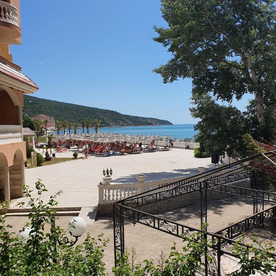 Andalucia Beach - Sea Viev Apartments Elenite Luaran gambar