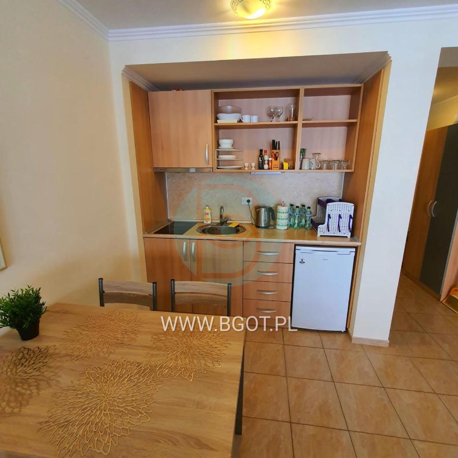 Andalucia Beach - Sea Viev Apartments Elenite Luaran gambar