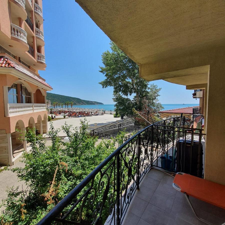 Andalucia Beach - Sea Viev Apartments Elenite Luaran gambar