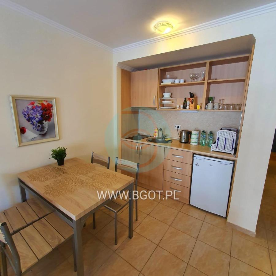 Andalucia Beach - Sea Viev Apartments Elenite Luaran gambar